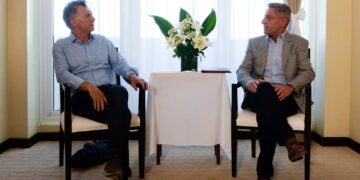 Hantavirus: Arcioni recibió a Macri en plena crisis sanitaria