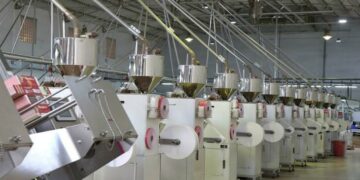 La recesión económica paraliza la producción industrial del país