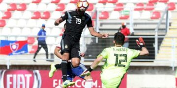 Argentina empató en el debut