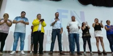 Luz y Fuerza  arremetió contra  Alfredo Olmedo