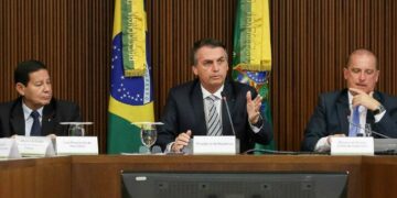 Privatizaciones y depuración de comunistas, el plan de Bolsonaro