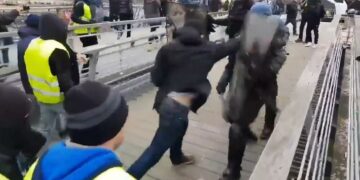 Un ex boxeador se peleó con la Gendarmería de Francia