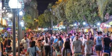 Alertan por el bajo nivel de gasto en la temporada turística