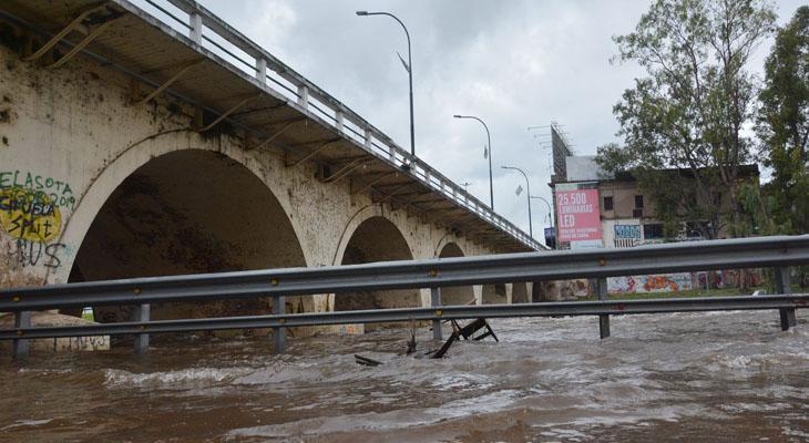 Por las lluvias están cortados algunos tramos de Costanera y hay ríos crecidos Por las lluvias están cortados algunos tramos de Costanera y hay ríos crecidos