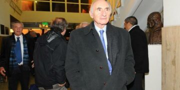 Internaron de urgencia al ex presidente De la Rúa y su estado es grave