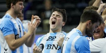 Con la cabeza en alto