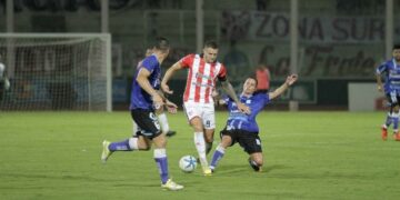 Instituto viajó a Santa Fe para disputar un amistoso