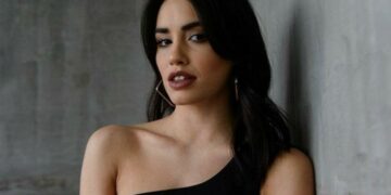 Lali se enojó con dos revistas