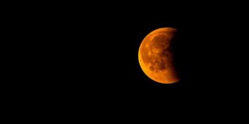 Para los que se la perdieron: la luna de sangre en dos minutos