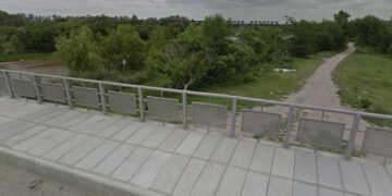 Como no pudieron abusar de ella, tiraron a su hijo al río