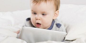 El exceso de horas frente a las pantallas retrasa el desarrollo