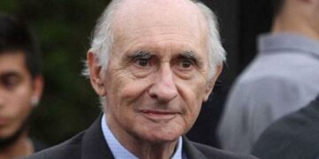 El estado de salud de De La Rúa presentó una leve mejoría
