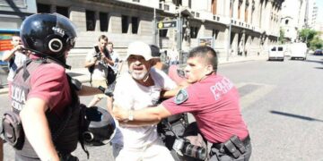 Otra represión en la Caba