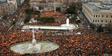 Masiva marcha de la derecha contra el gobierno de Sánchez