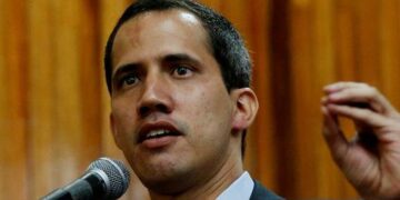 Guaidó abre la puerta a una mediación papal en Venezuela