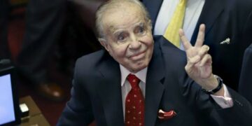Encubrimiento a la Amia: absolvieron al ex presidente Menem