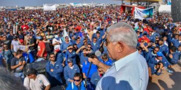 Los petroleros se declararon en “estado de alerta y movilización”