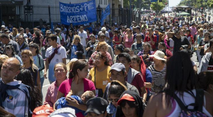 Movimientos sociales marcharon contra las políticas de Macri