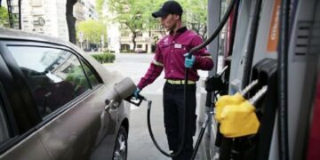 Axión también aumentó los combustibles