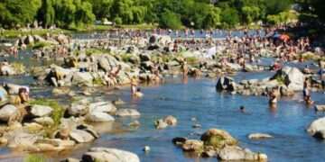 El cambio alto favoreció al turismo interno