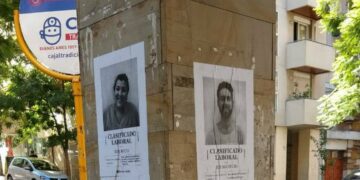 Empapelaron el centro de la ciudad con currículums