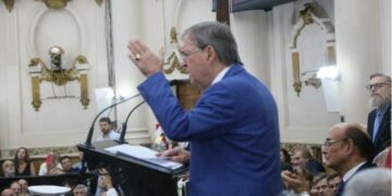 Schiaretti presentó el informe de gestión en la Legislatura