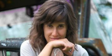 “No faltan talentos, sobran imbéciles”, la canción que le dedicó Cantore a Palazzo