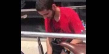 Filmó a un hombre que intentaba robarle la bicicleta y él dijo esto