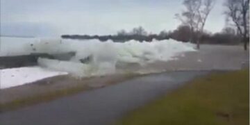 Así fue el “Tsunami de Hielo” que se vio en Canadá