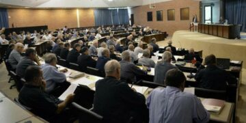 La iglesia pidió “propuestas concretas” y campañas con gastos transparentes