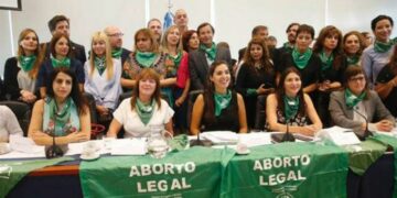 Hay una mujer cada cuatro parlamentarios en el mundo