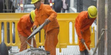 Los sueldos perdieron 12 % contra la inflación en 2018