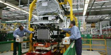 La industria y la construcción cayeron en enero