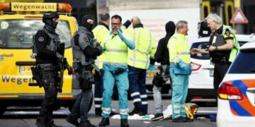 Atentado en Holanda deja tres muertos