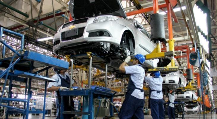 Fiat podría despedir a 300 trabajadores