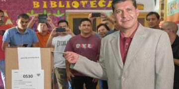 Suspenden las elecciones riojanas y Casas bajó su candidatura