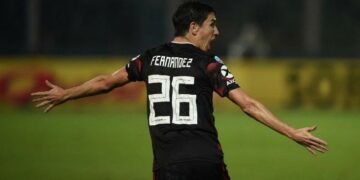 Bajo la lluvia, Talleres cayó ante River