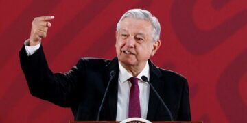López Obrador busca suavizar el debate con España