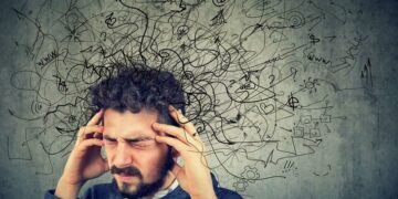 Qué es el síndrome de pensamiento acelerado, el nuevo mal de este siglo