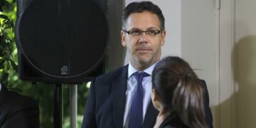 El Central cambia la estrategia para restarle presión al dólar