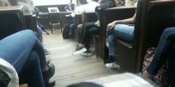 Una estudiante de la UBA enfrentó a un profesor denunciado por acoso