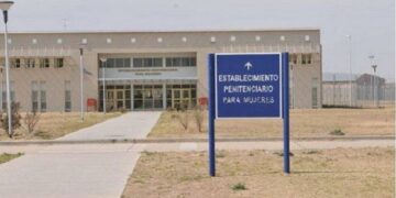 Denuncian torturas en la  cárcel de mujeres de Bouwer