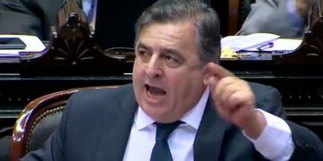 Negri: «Yo trabajo para sacar al PJ, ellos para sacarme a mi»