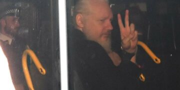 Assange intentará evitar la extradición