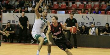 Instituto quiere recuperarse ante Peñarol