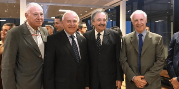 Lavagna reclama consenso pero toma distancia de Massa