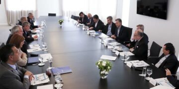 El Gobierno prepara un paquete económico para la clase media