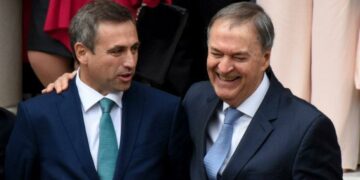 Entre las palabras y la política