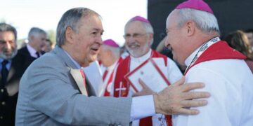 Schiaretti recordó el legado social del mártir Angelelli