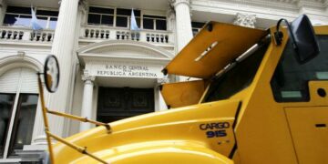 El Banco Central da un giro y anuncia mayor intervención en el mercado